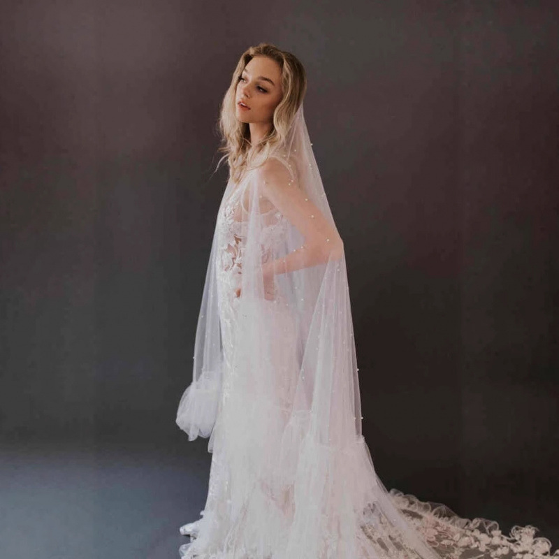 New European and American style bridal pleated veil, handmade with discounted pearls, mesh fabric, ruffled shawl, wedding accessory, wholesale, long style New European and American style bridal pleated veil, handmade with discounted pearls, mesh fabric, ruffled shawl, wedding accessory, wholesale, long style