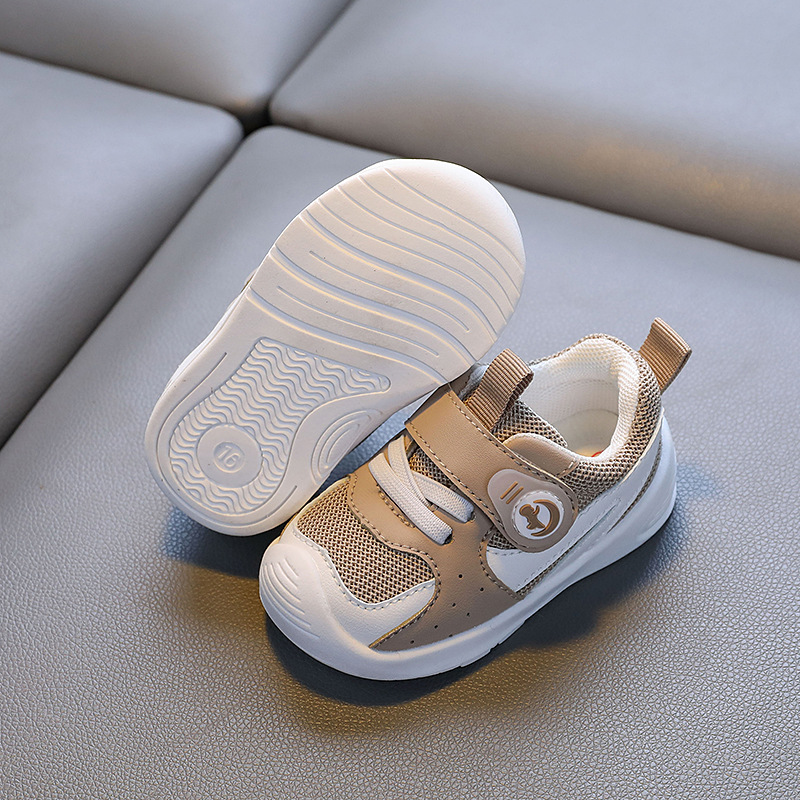 Zapatos para bebés pequeños otoño nuevos zapatos funcionales para bebés femeninos zapatos individuales para niños de suela suave antideslizante modelos de primavera y otoño de 1 a 3 años