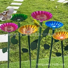 アマゾンの新商品の小鳥の餌皿の花は庭に挿し込んで鳥の器の庭に餌を与えて装飾します。