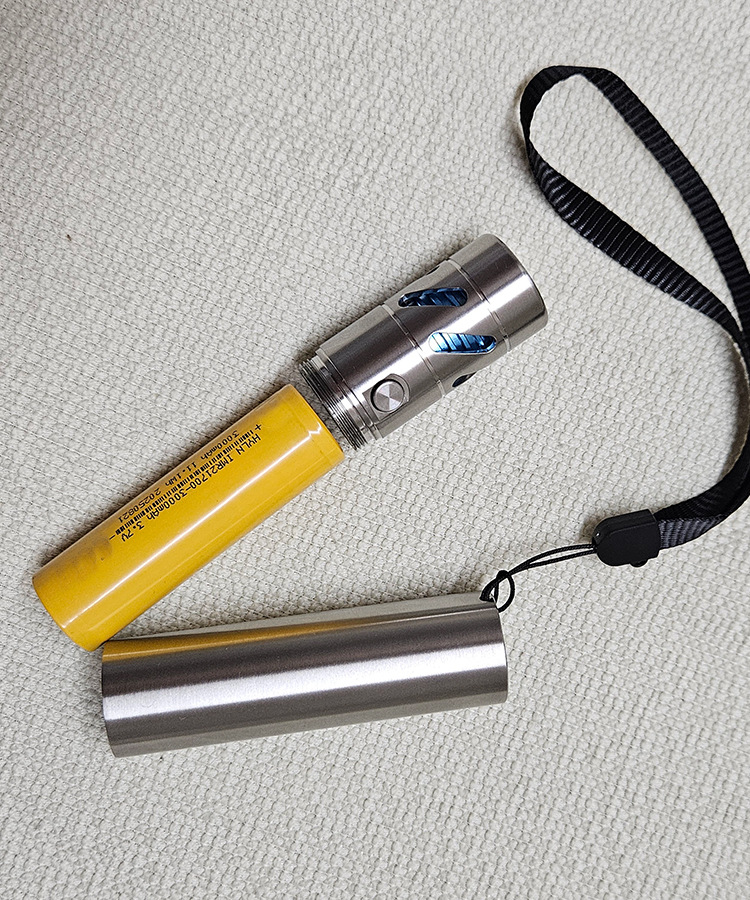 Stainless Steel Flashlight Outdoor Rechargeable White Laser Fixed Focus Long-Range Ultra-Bright High-Power Led Strong Light Flashlight Lighting