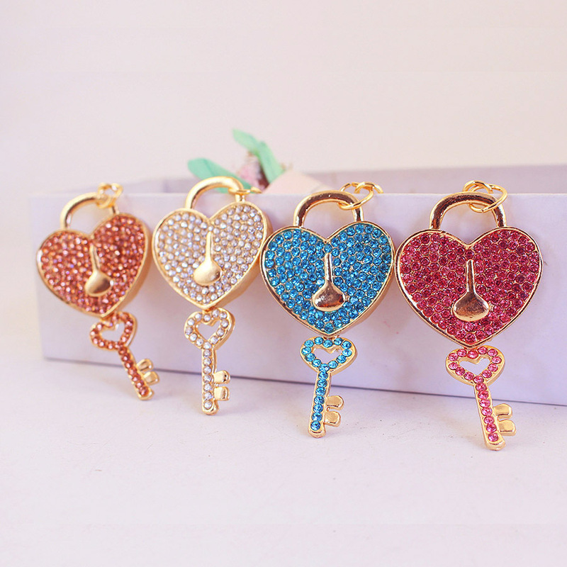 Rhinestone peach heart love happy lock car keychain women's bag accessories pendant key chain Valentine's Day gift 529 Rhinestone peach heart love happy lock car keychain women's bag accessories pendant key chain Valentine's Day gift 529