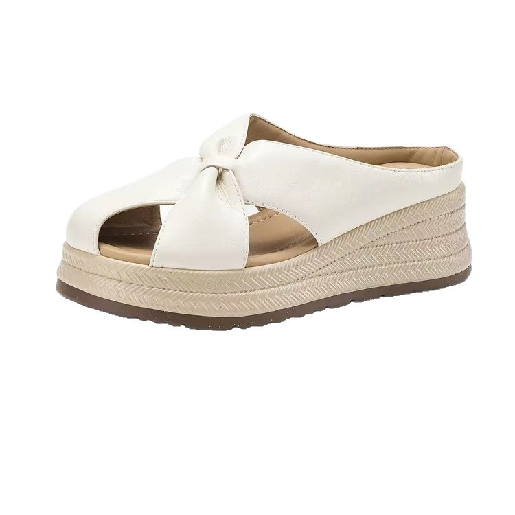 2026 nuevos zapatillas de verano para mujeres con una pendiente gruesa de alta altura zapatillas de playa frías para usar zapatillas de fondo suave