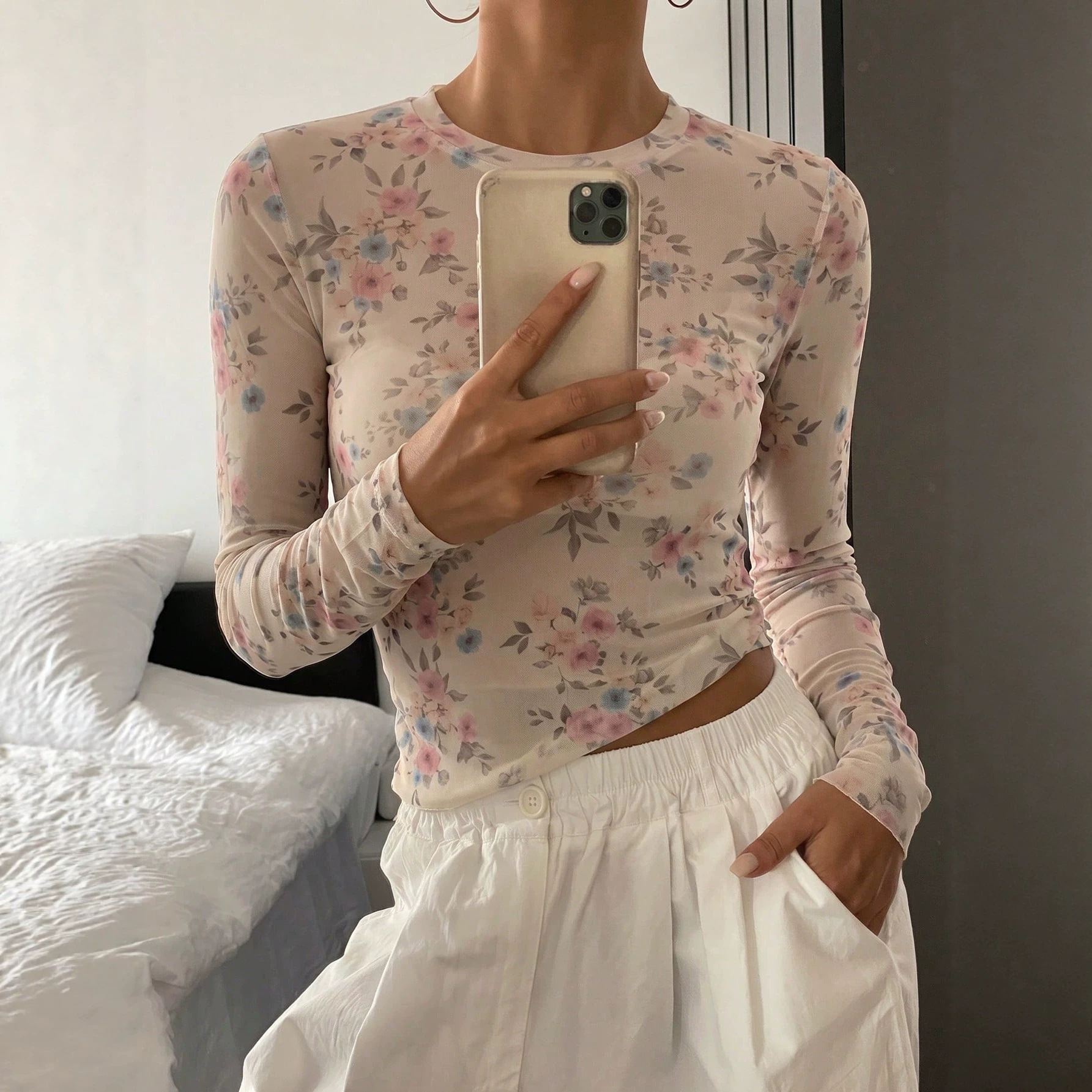 Comercio exterior 2026 otoño nuevo estilo de moda europea y americana de mujer cuello redondo impresión delgada ombligo malla larga camisa de manga larga mujer image 3