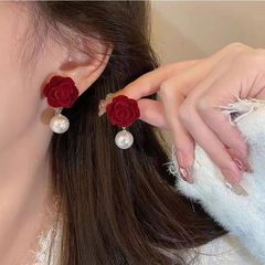 Chic Retro Hong Kong Style Flocked Wine Red Rose Pearl Earrings for Women, Lightweight Luxury High-End Versatile Stylish Jewelry