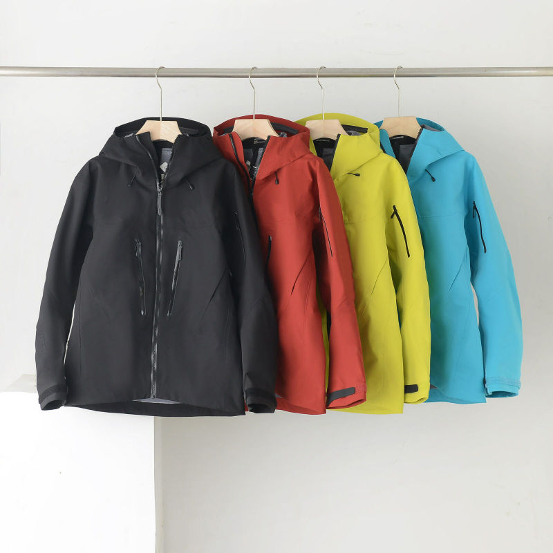 Waterproof and Warm Hardshell Jacket with Seamless Seam Sealing, Casual Hooded Coat for Couples, Suitable for All Seasons Waterproof and Warm Hardshell Jacket with Seamless Seam Sealing, Casual Hooded Coat for Couples, Suitable for All Seasons