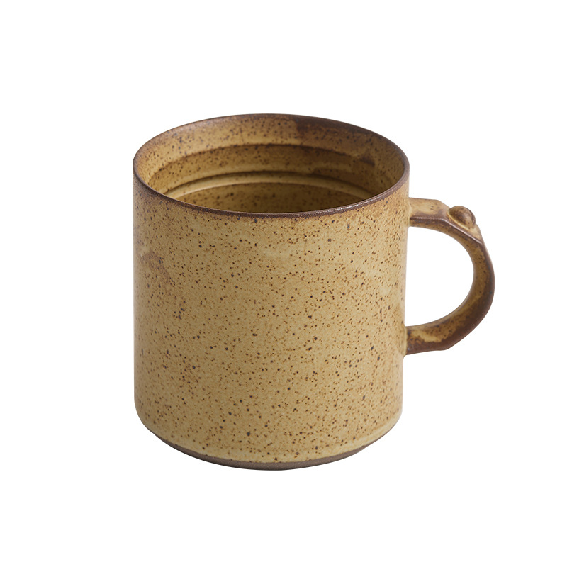 Taza de remaches de cambio de horno Taza de café nórdico simple y personalizada Taza de alto valor Taza de cerámica para oficina