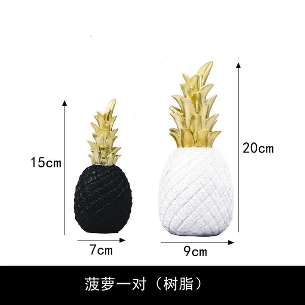 Black little white big pineapple set
