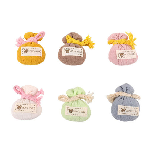 Cute lucky bag brooch wholesale student school bag pendant pin jewelry diy clothing accessories hairpin fabric accessories