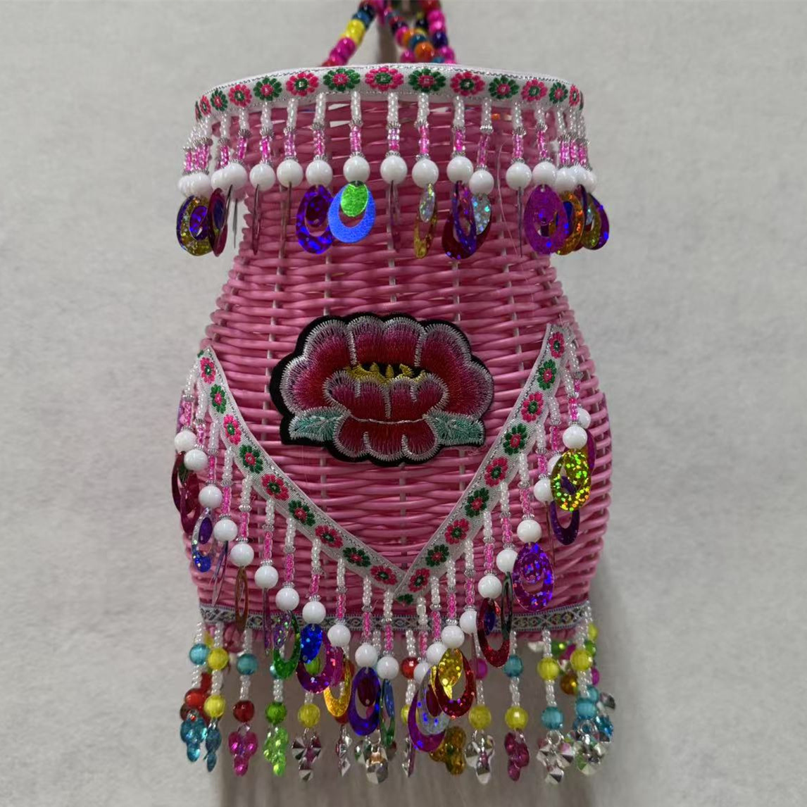 다채로운 등나무 전체 구슬 체인 V 자형 대형