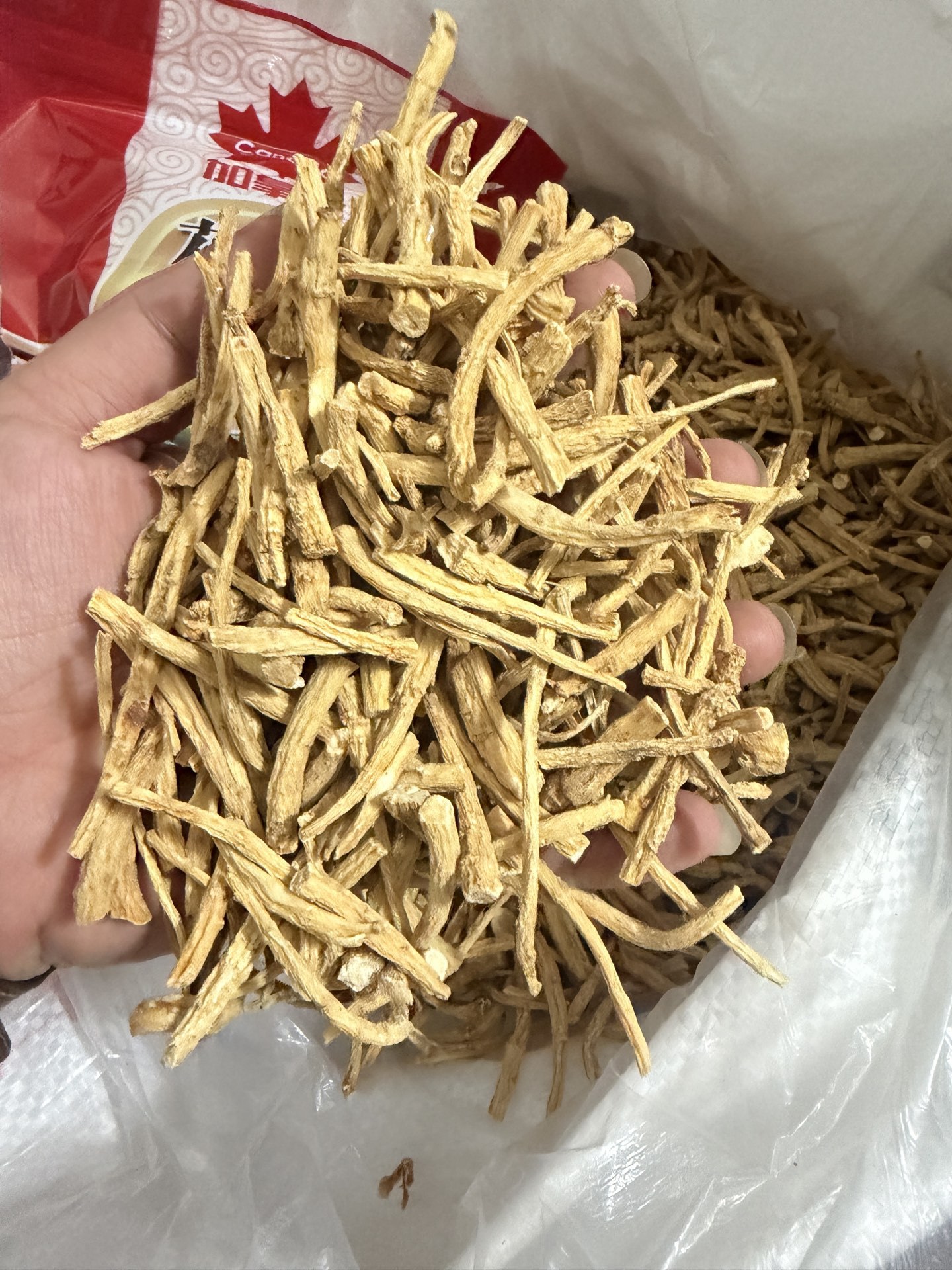 Canadian American Ginseng Coarse Roots and Rootlets for Soup and Tea 250g quality and texture