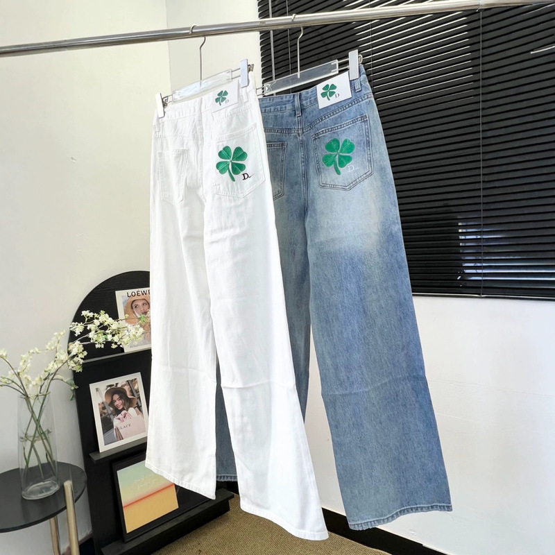Nanyou High-End Women's Clothing 2026 New D-Brand Front and Back Four-Leaf Clover Letter Embroidery Logo Denim Long Pants for Women in Two Colors