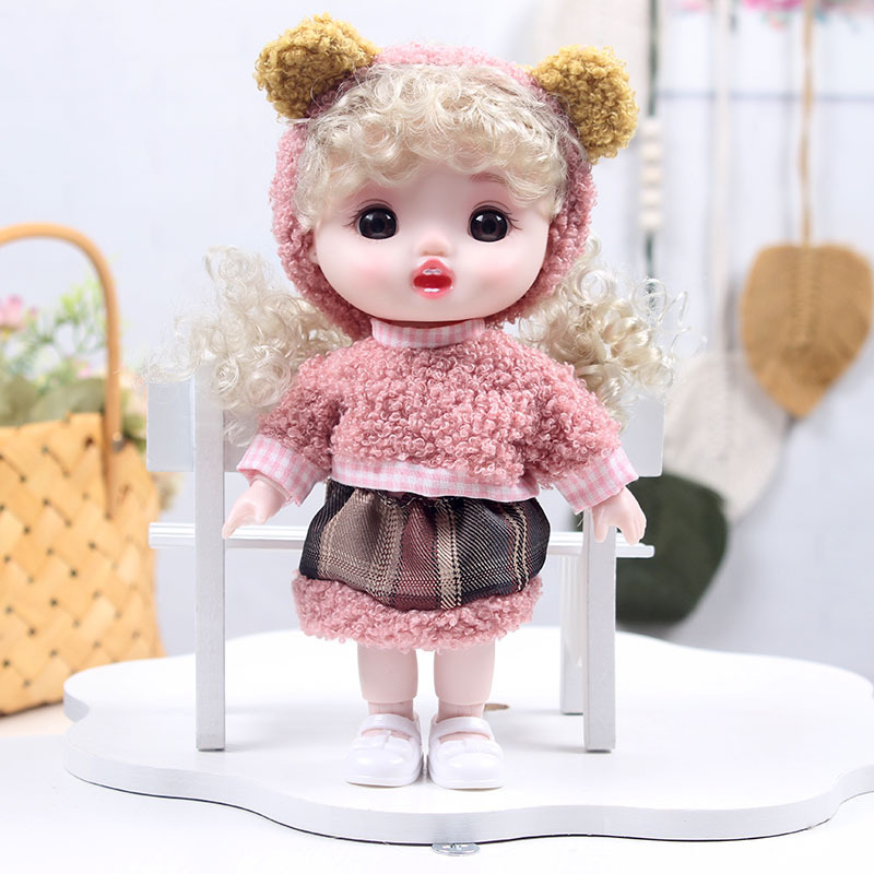 Venta al por mayor 22cm comercio exterior nuevo estilo venta caliente leche linda muñeca de vinilo linda princesa niña jugar a la casa juguetes