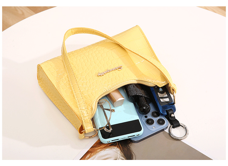 204g Weight Synthetic Leather Lining Material Zipper Closure Type Single Shoulder Strap Strap Type Underarm Bag Bags Type Women's Medium Pu Leather Solid Color Crocodile Classic Style Streetwear Zipper Underarm Bag