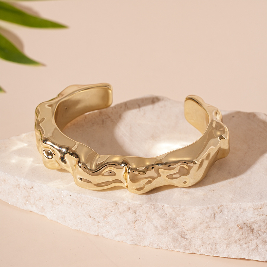 12 # Bracelet - Doblado dorado