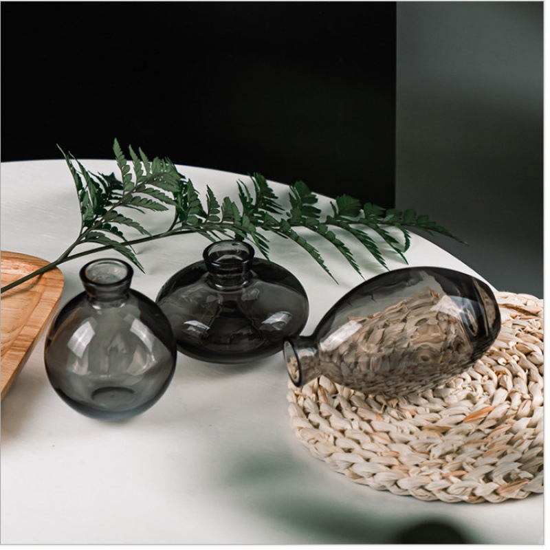 Alto valor de belleza ligero mini creativo pequeño jarrón conjunto de artesanía decoración de escritorio transparente flor decoración de sala de estar