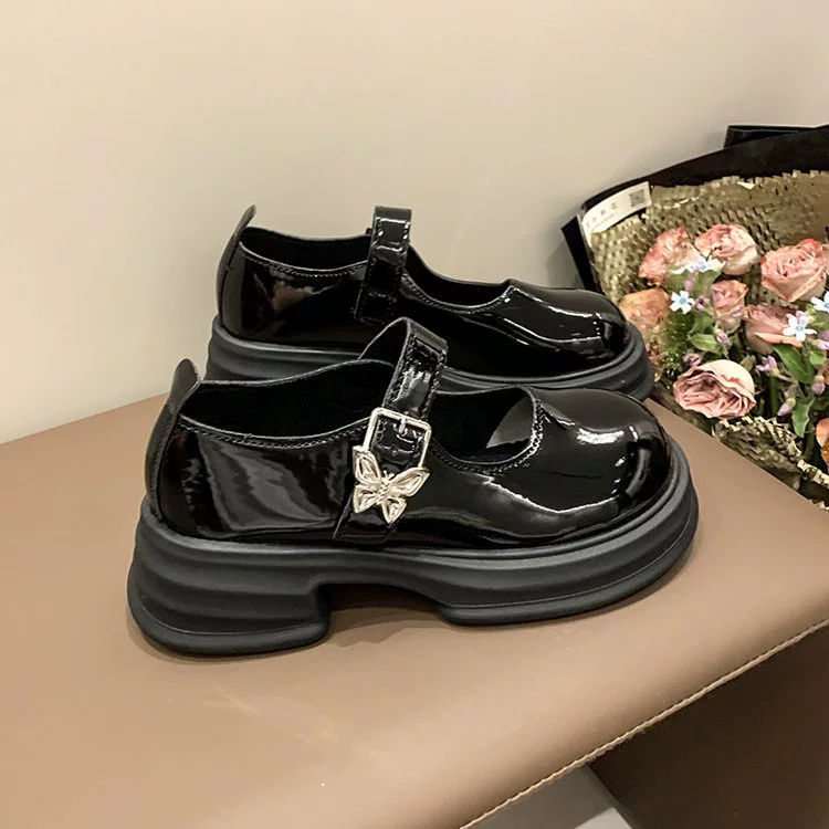 Одиночная обувь Мэри Джейн Женская 2024 Новый весенний французский ретро английский стиль с юбкой дикие плоские туфли на каблуках