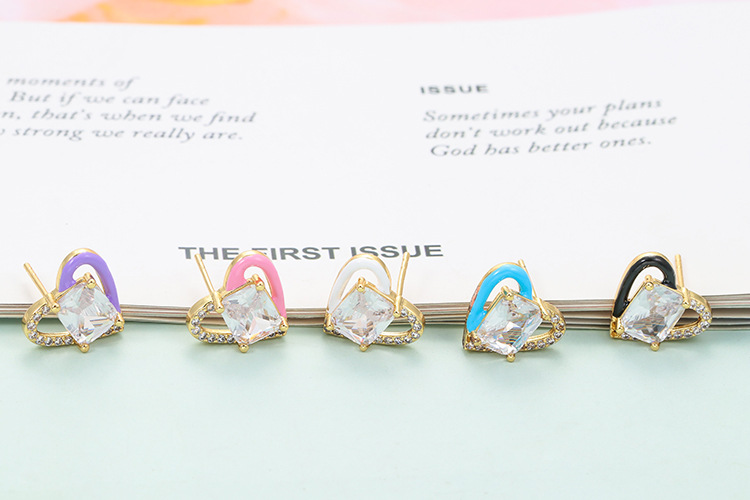 Daily Occasion Copper Material Fashion Heart Shape Copper Plating Zircon Ear Studs 1 Pair