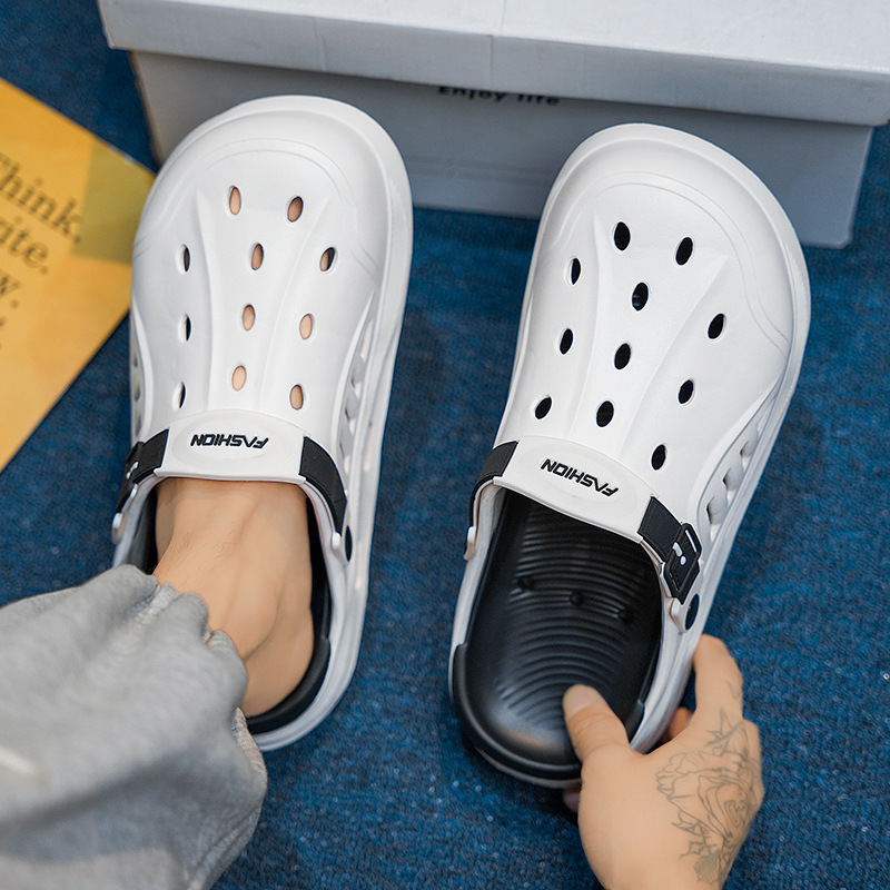 Zapatos de verano nuevos zapatos de agujero transpirables de doble capa, zapatillas frescas huecas en la playa, zapatos de hombre con suela gruesa