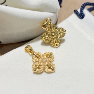 18K Gold Cross Diamond Pestle Pendant Au750 Gold Moissanite Four-Leaf Shield Necklace Full Diamond Clavicle Chain