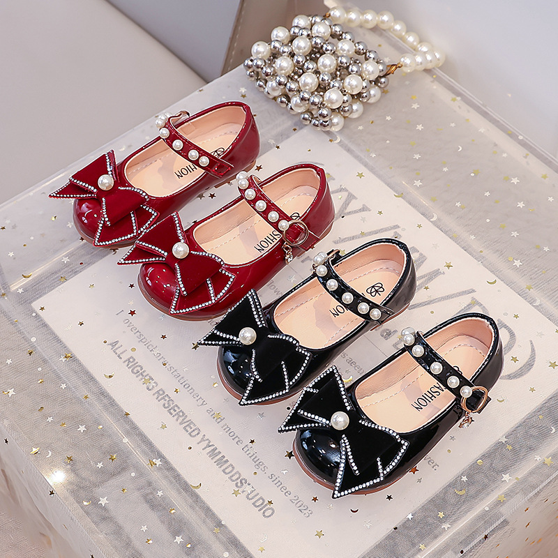Girls' Princess Leather Shoes, Spring and Autumn Single Shoes, Children's Bowknot Pearl Rhinestone 2025 New Model, Baby Flower Girl Wedding Shoes