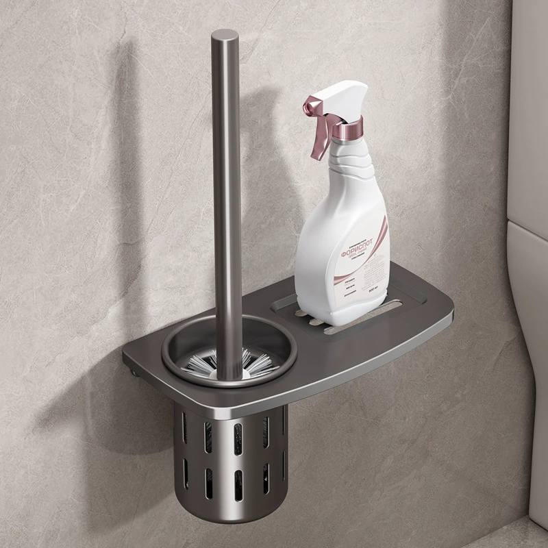 Производитель поставляет унитазовые щетки на стене