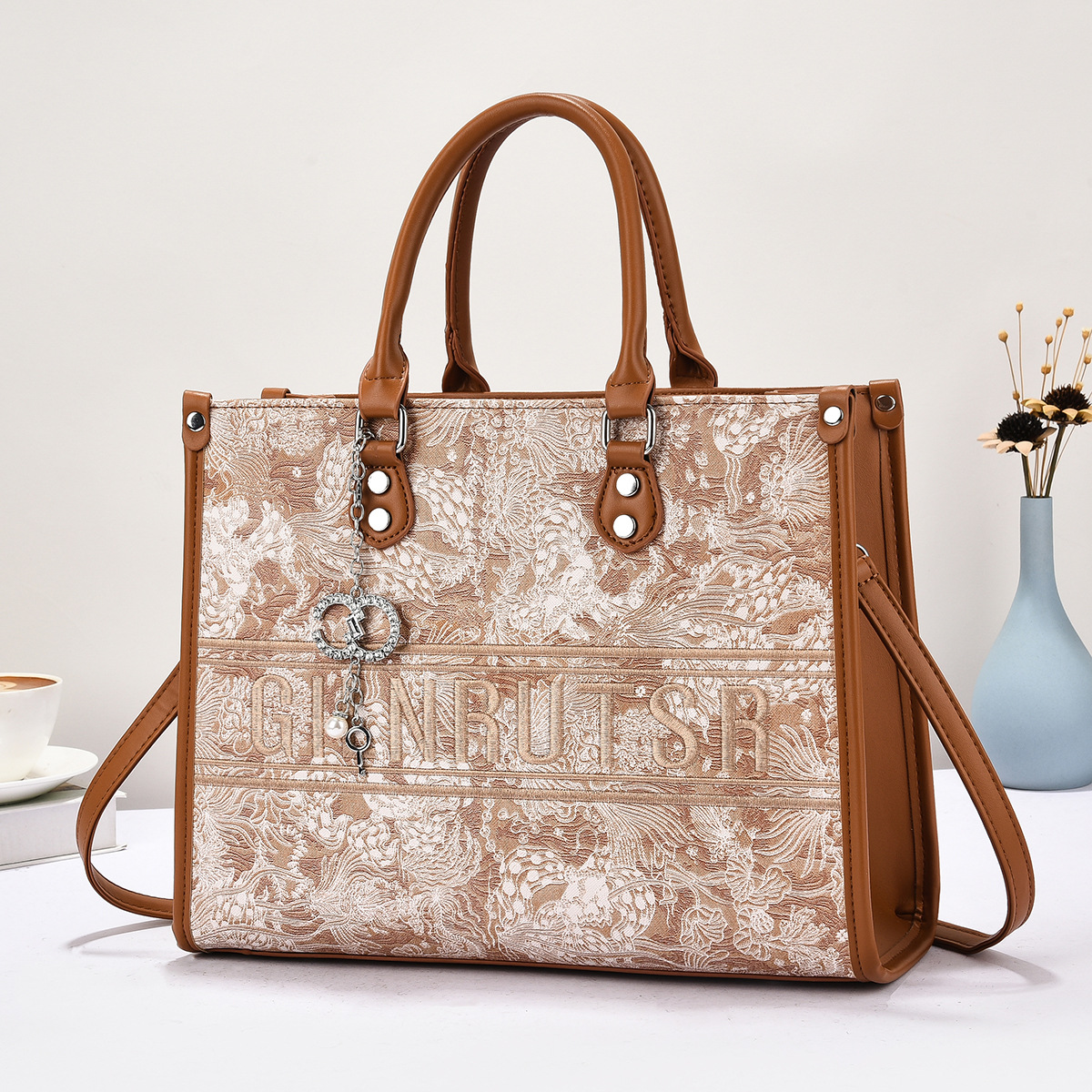 Bolso de mujer bordado de estilo chino bolso de madre de temperamento de mediana edad bolso de regalo de cumpleaños bolso de boda