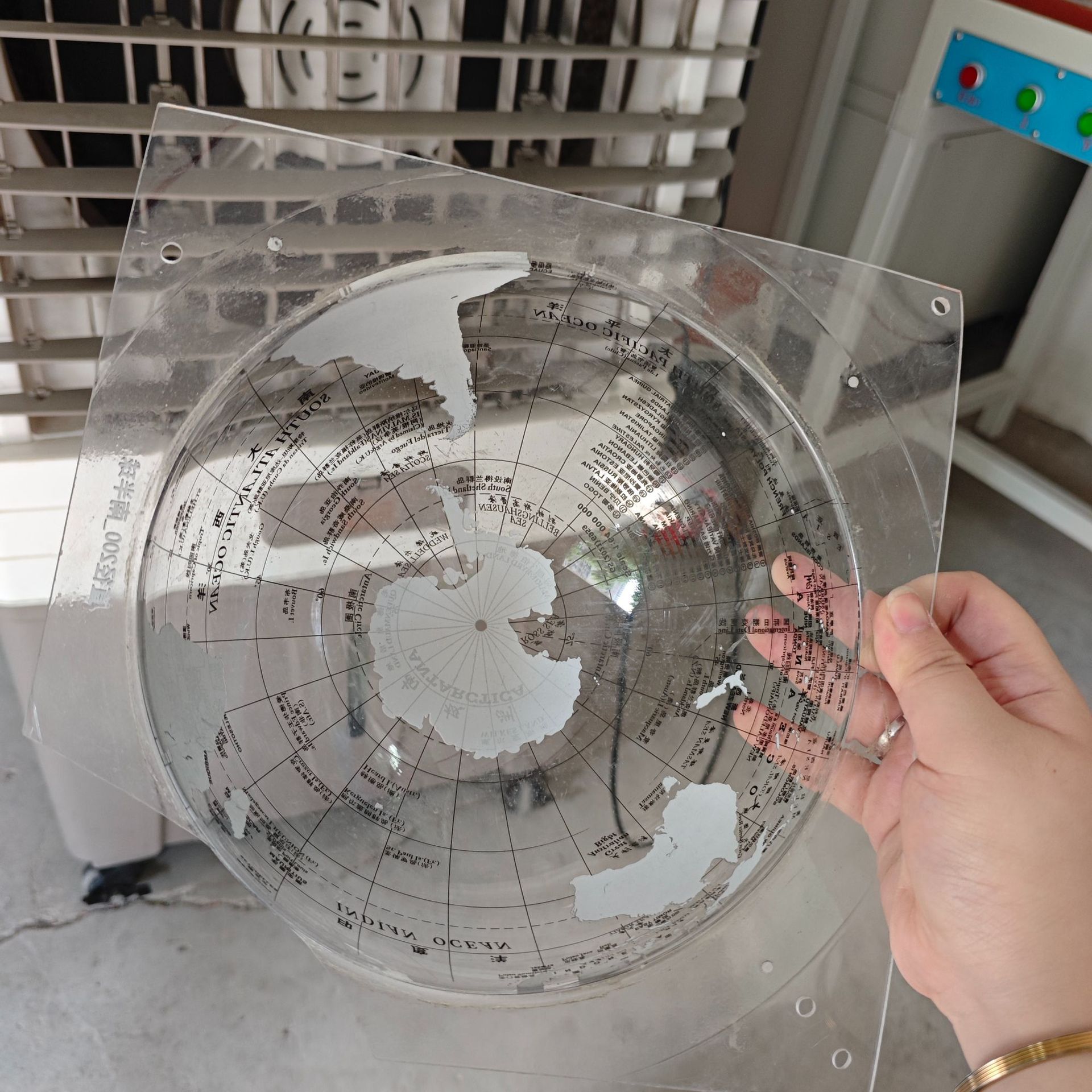 和信元亚克力半球地球仪透明热压成型可改形状大小颜色