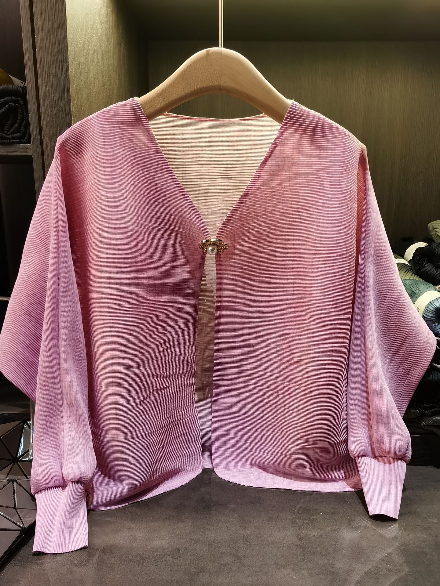 Áo khoác dáng rộng nữ tay lỡ cổ tròn chất liệu cotton thoáng mát — Màu hồng, màu xám, màu mơ