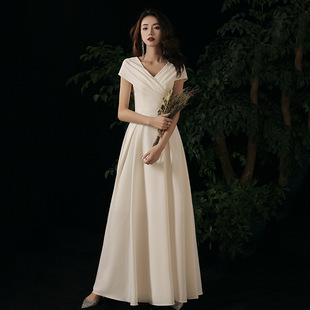 White Annual Meeting Evening Dress 2025 New Autumn and Winter Banquet Elegant Satin Wedding Certificate Travel Photography Light Wedding Dress V Neck