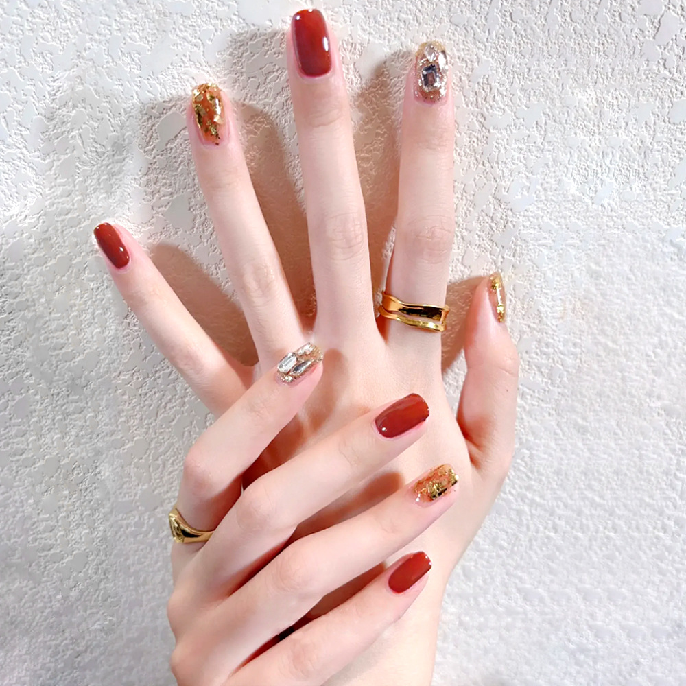 Festival de Primavera más vendidos vinos rojos de uñas dorados brillantes tridimensionales 24 piezas de uñas falsas de Año Nuevo al por mayor