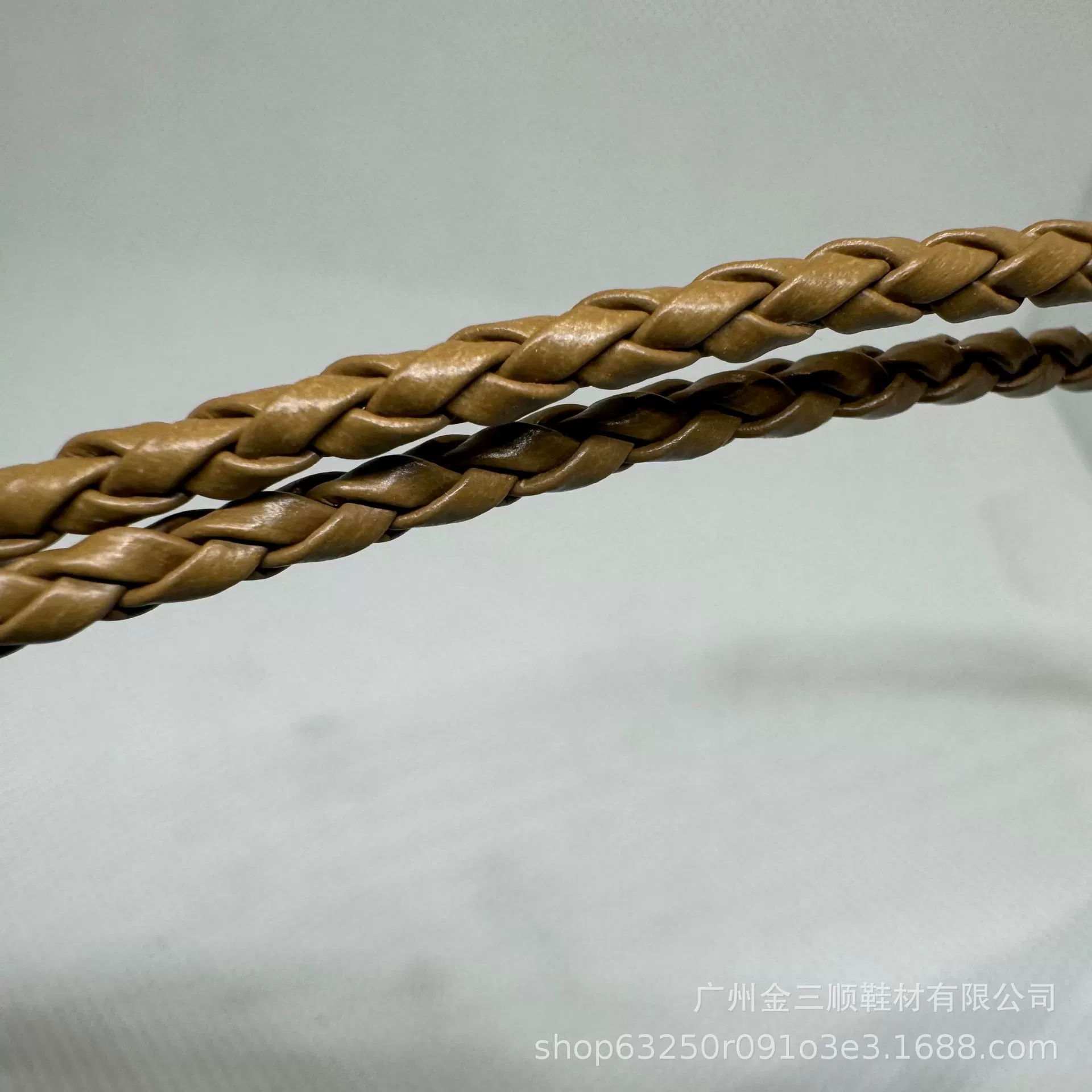 Фабрика прямых продаж большое количество скидок