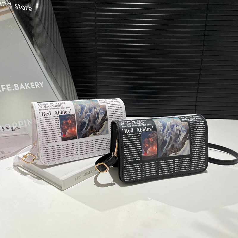 Bolso de gran capacidad diagonal transfronterizo femenino 2025 nuevo bolso de periódico de moda neto bolso de hombro con personalidad fresca y versátil