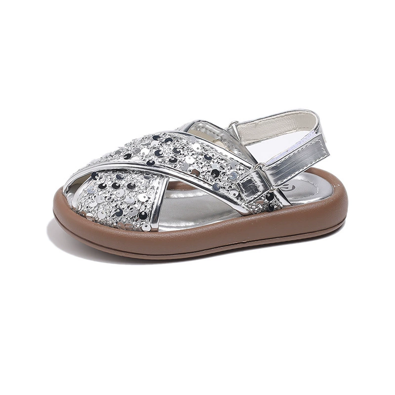 Fashionable nail sequins