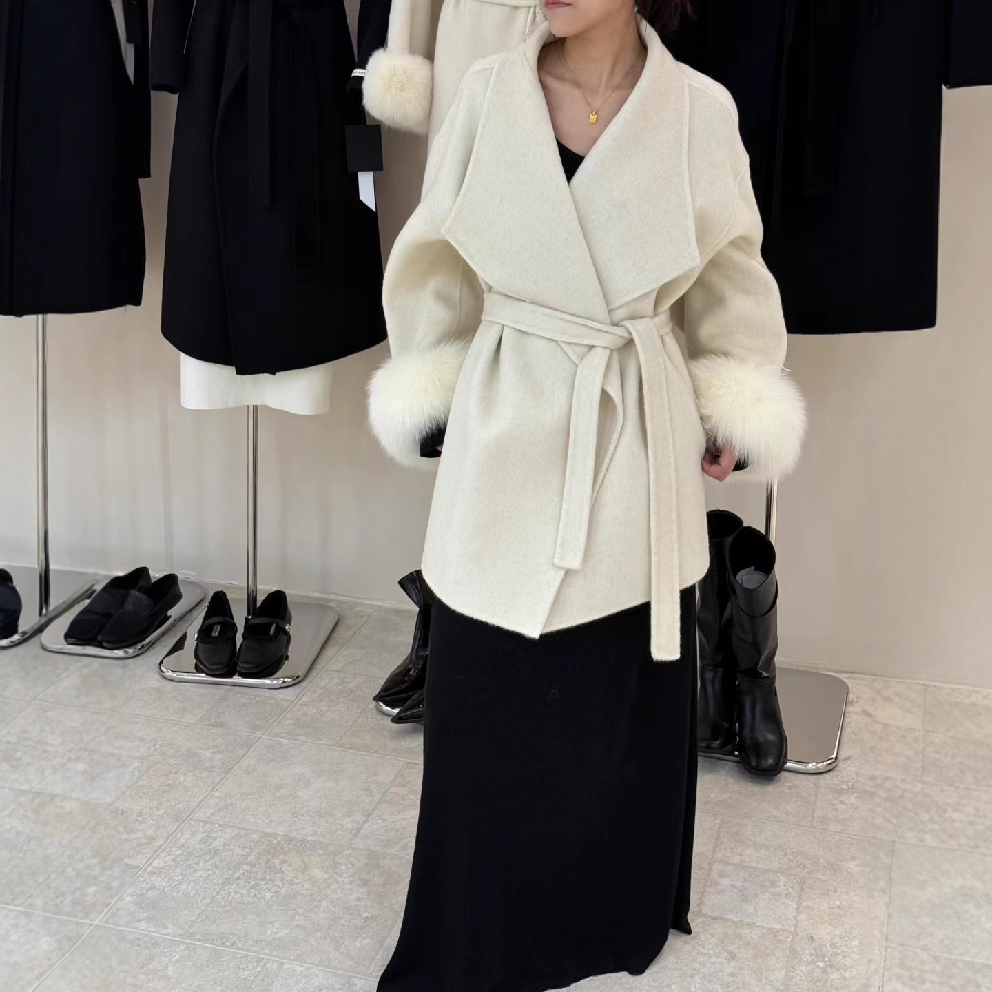 2025秋冬款狐狸毛中长款大翻领双面羊毛大衣女气质系带简约爆款