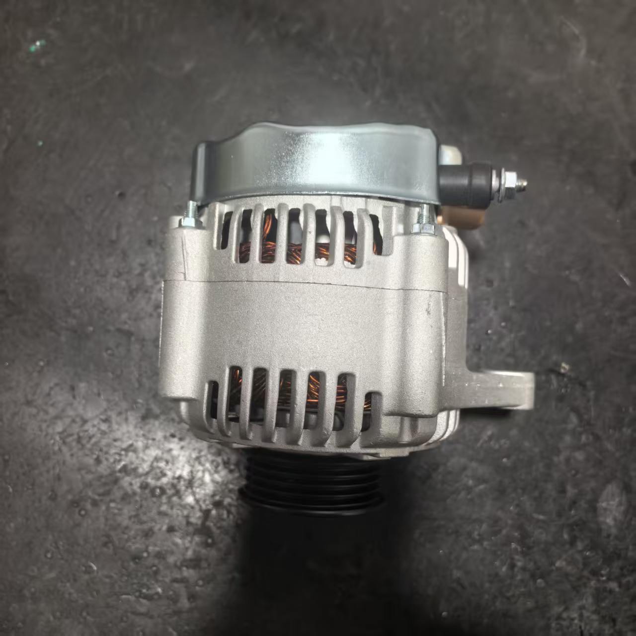 Car generator DAIHATSU 1997-2002 27060-B2030 102211-6010