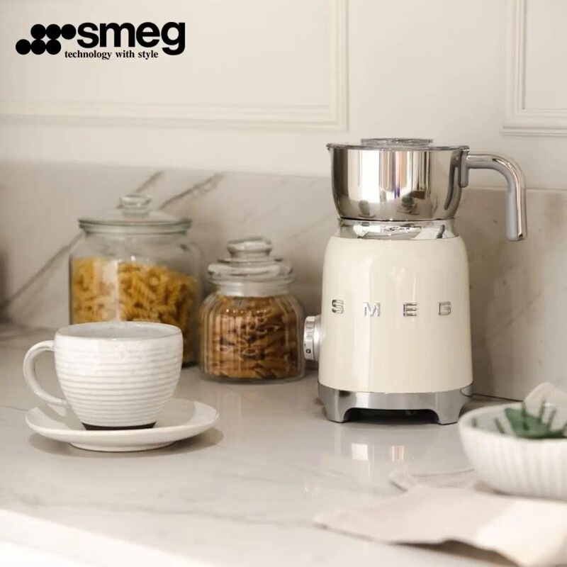 SMEG Smeg Electric Milk Foam Machine Hot and Cold Milk Breaker Automatic Milk Foam Cup Breakfast Coffee Mixer