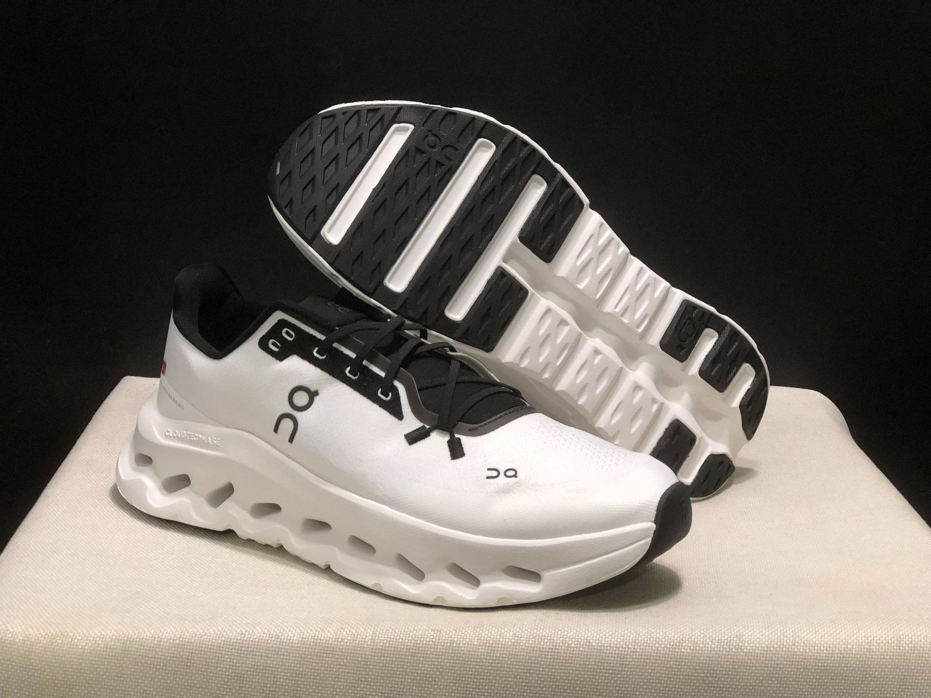White black 36-45 / 36