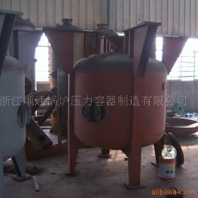 供应喷砂罐、磨料桶