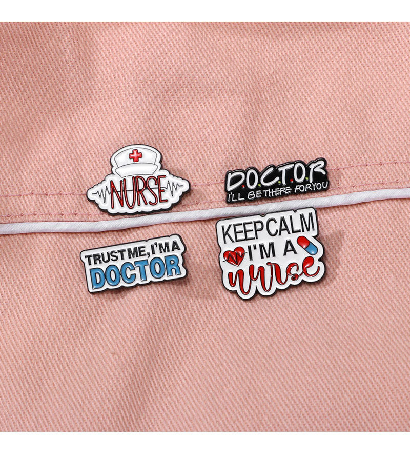 Letter Pattern Cartoon Pin Letter Zinc Alloy Enamel Unisex Brooches