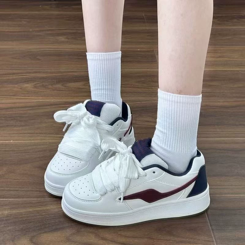 Светло-желтые модные нишевые лоферы для женщин с цветовыми блоками, стильные кроссовки для студентов весна 2025, универсальные белые туфли.