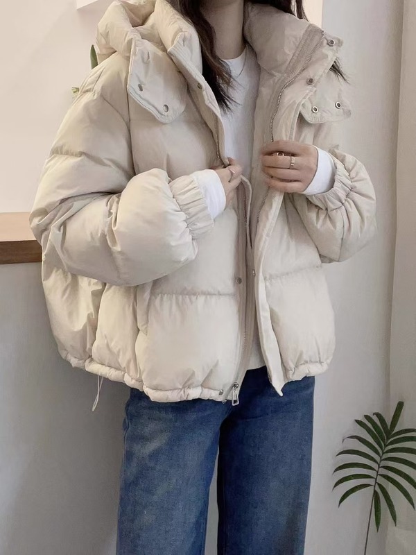 ダウンの綿服の女性の短いタイプの冬の新型のゆったりしている帽子の冬の小さい背の厚いコートのヨーロッパ駅のパンの服|undefined