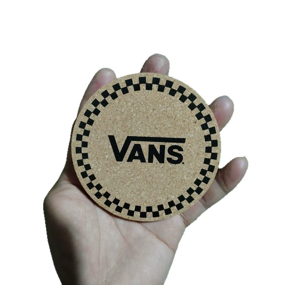 Дизайн, набор печатных форм, трафаретная печать, тампонная печать, горячее тиснение, фальцовка в Дунгуане