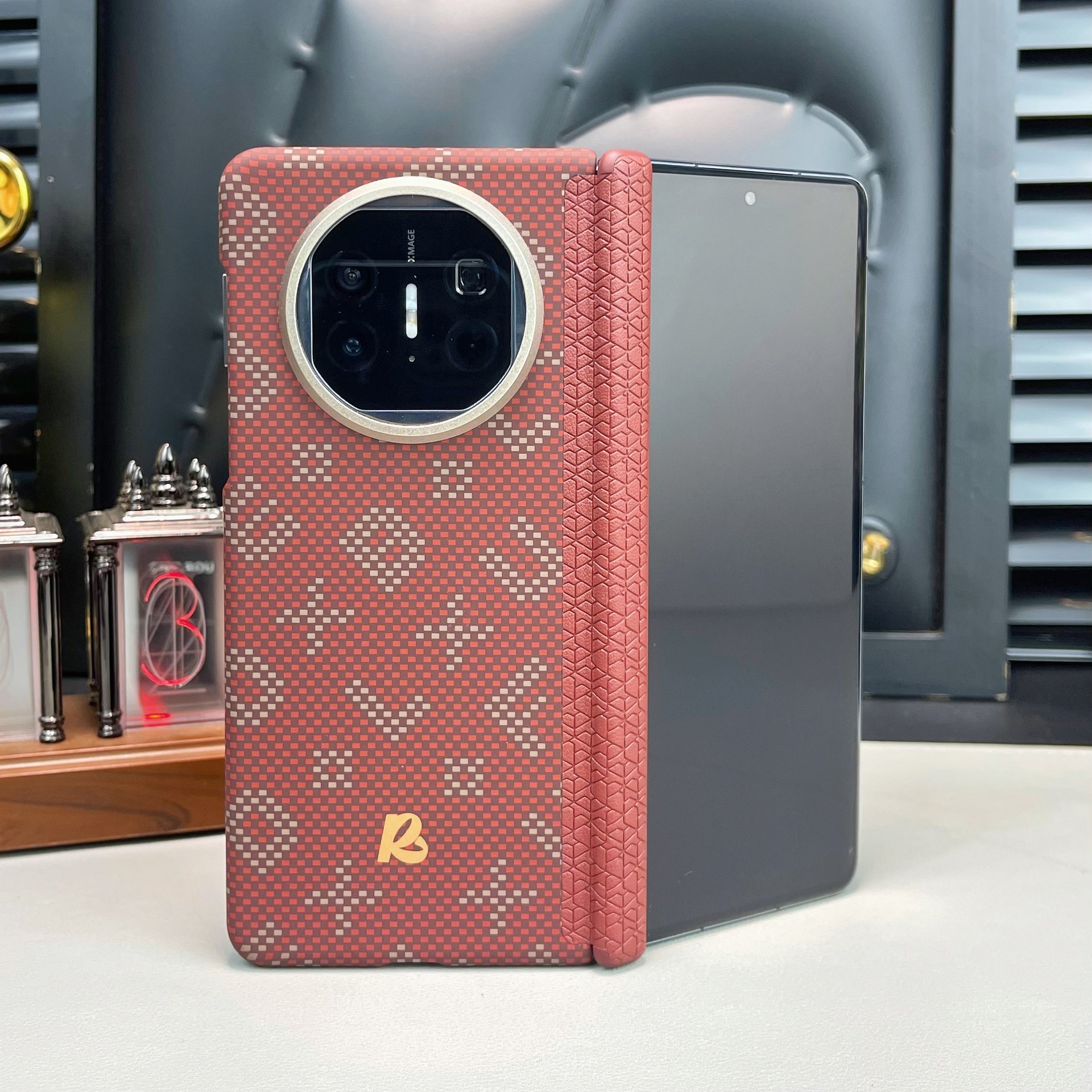 SKU02_颜色分类(【字母红】中轴保护_背面磁吸)