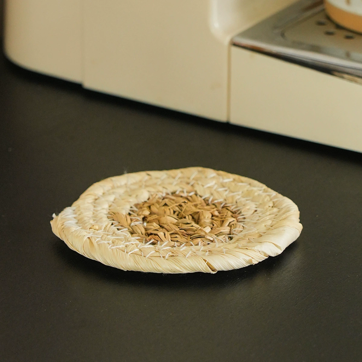 Японский простой водный гиацинт с кукурузной шелухи с двойным пением