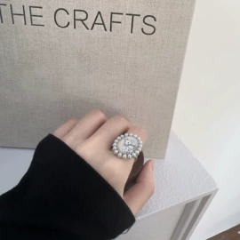 项链;耳环;戒指