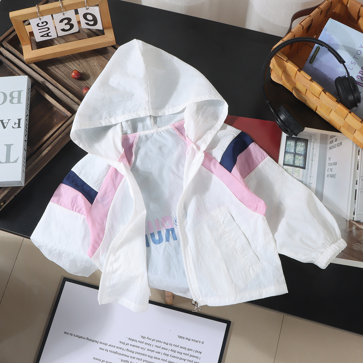 Chaqueta de costura de secado rápido de verano para niños, nuevo abrigo de hogar ligero y transpirable para niños y niñas de mediana edad, chaqueta de todo fósforo