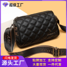 跨境真皮女包菱格绣线头层牛皮双面时尚单肩斜挎包欧美复古枕头包