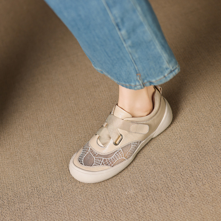 Giày sneaker nữ phối màu da thật lỗ thoáng khí đế bệt buộc dây kết hợp miếng dán — màu trắng ngà chi tiết 56