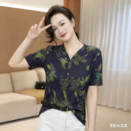 一件代发夏季V领印花T恤女宽松显瘦3XL大码妈妈装气质显瘦短袖