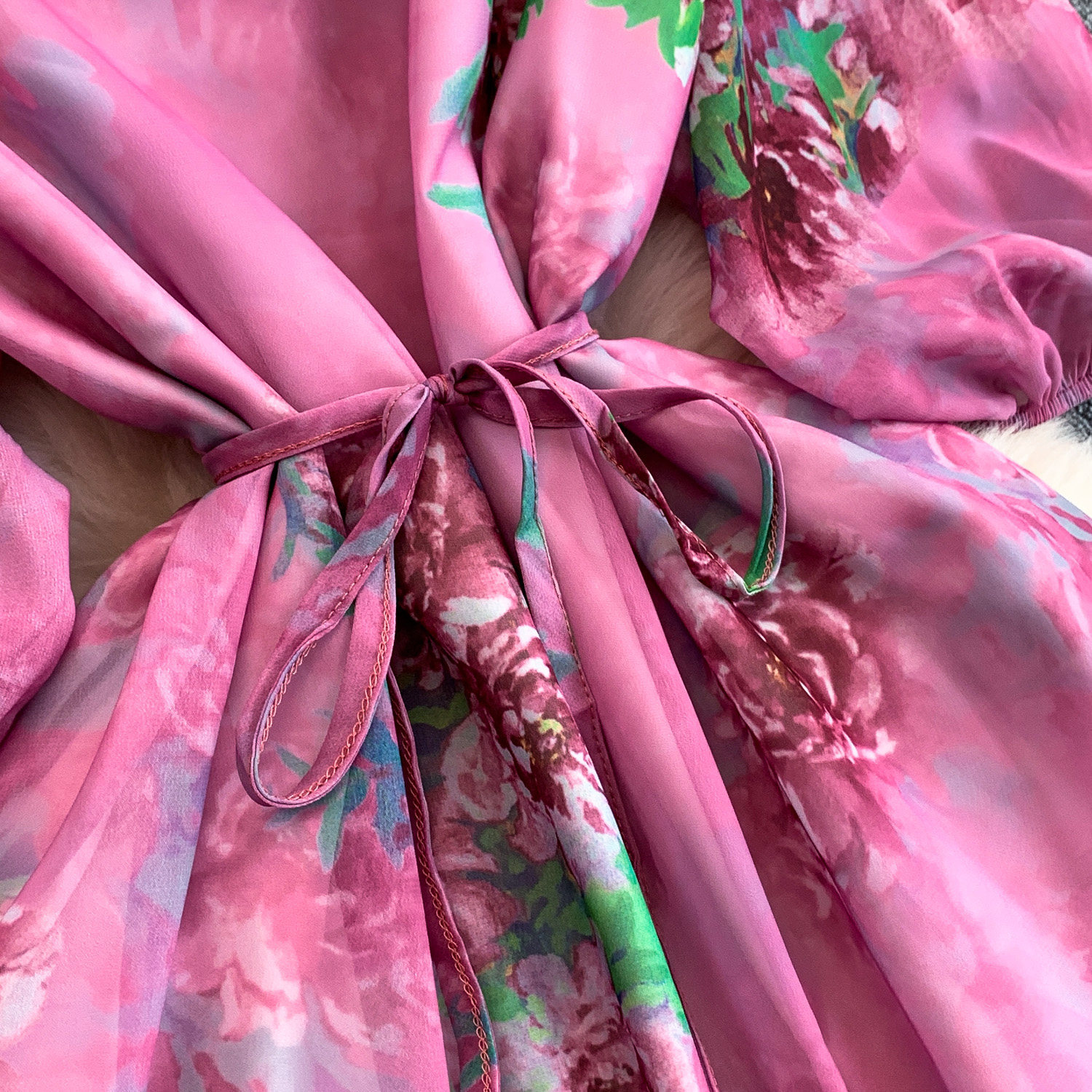 Women's Floral Ruffle Hem Maxi Dress with Puff Sleeves Elegant Romantic Design Flowy Chiffon One Size Fits Most_ecoleips.com